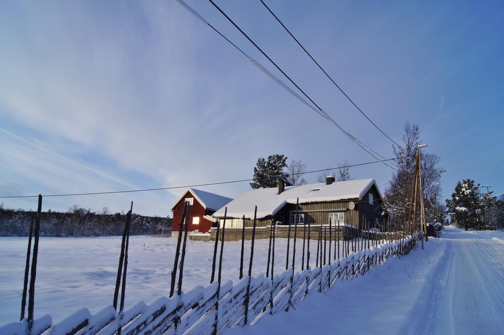 Bustad Hyttetun Skabu Exterior photo